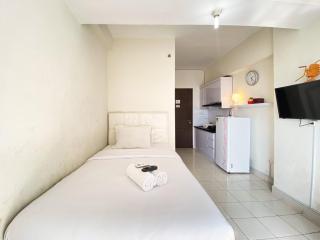Homey Studio Room at Harvard Jatinangor Apartment By Travelio - 8