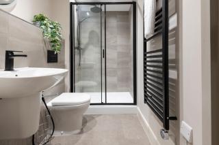 Harvey Nic's & Designer Quarter 60CH - Leeds - 1