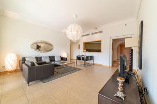 2 BR in Palm Jumeirah - Al shahla by PK Holidays - 9