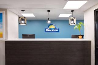 Days Inn by Wyndham Clarksville North EXIT 4 - Clarksville - 6