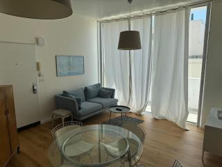 Lovely 2BR with Balcony at Gordon Beach by FeelHome - 9