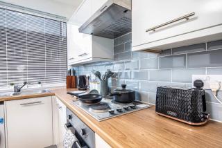 Exclusive Rates for direct longer bookings - Cosy Spaces Accommodation Leeds - Leeds - 8