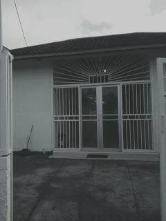 Rumah Putih Edi - Sengkol - 5