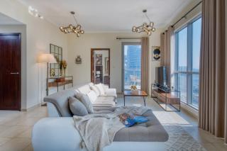 Luxury 1-Bedroom Apartment with Burj Khalifa view - Dubai - 0