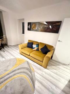 2 Bedroom flat with Balcony in White City, Hammersmith - Londra - 4