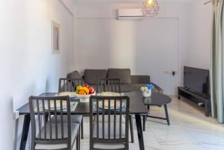 Heraklion Seaview Oasis Chic 2-Bed Boutique Apartment - Heraklion - 3