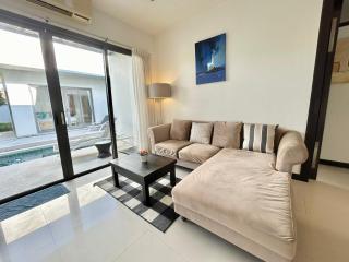 Garden 2 bedrooms pool villa - - 6