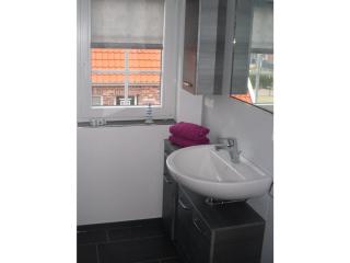 House little Maddi Comfortable Vacation Home - 1