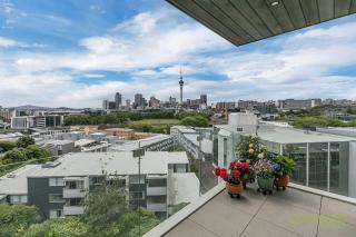 Stylish 2BR City Views w 2 Parks - Auckland - 2