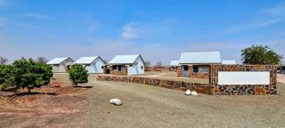 Kitchen51 Cottages - Keetmanshoop - 5