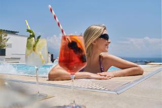 De Bonart Naples, Curio Collection By Hilton - Naples - 9