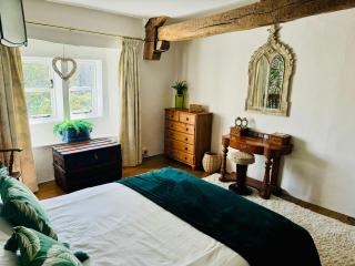 Idyllic, rustic, traditional cottage in rural village with wood burner and a great local pub - Taddington - 2