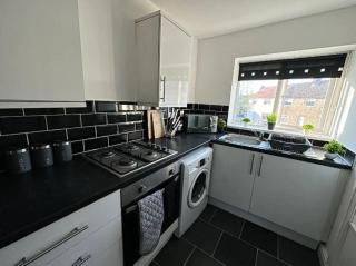 A Comfy 1 BR Apartment-Sleeps 2-FREE parking-Wifi - 6