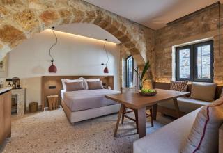 Kaptara Premium Guest House with sharing Jaccuzi -Part of Kaptara Villa complex - Koutouloufari - 3