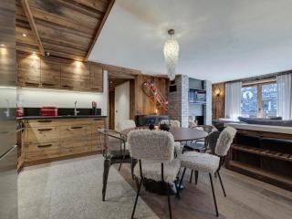Spacieux 4 pièces avec cheminée, balcon et parking à Val-d'Isère - FR-1-567-67 - Val dʼIsère - 0