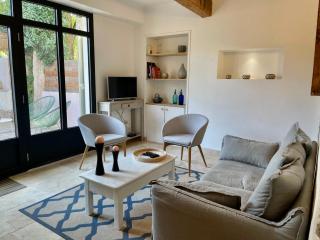 Le Mazet rose, maison avec piscine, parking et clim dans le centre - 6