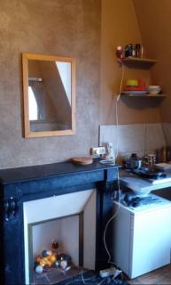 Backpacker room with an Eiffel Tower view near St Germain des Prés - Paris - 1