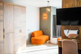 Nirvana Suit Hotel - 1