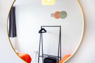 BUSINESS 2 Beds London Apartment - Poplar - 2 minutes from station - 1