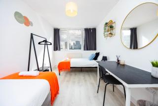 BUSINESS 2 Beds London Apartment - Poplar - 2 minutes from station - Londra - 0