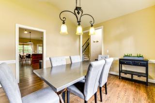 2 Mi to Lake Norman Home with Deck in Huntersville! - Huntersville - 6