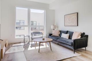 Blueground Hayward pool on-site restaurants SFO-1698 - 0