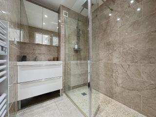 INTUITION - 3 pieces - 10min Croisette - 2