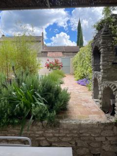 Le Mazet rose, maison avec piscine, parking et clim dans le centre - 8