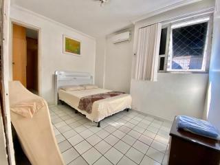 Apartamento na Ponta Verde, menos de 3 min da orla - Maceió - 2