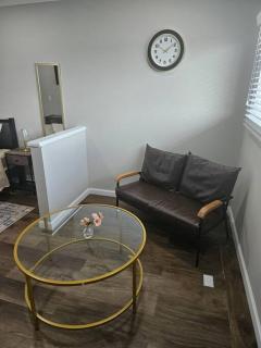 The Sandstone Suite - Cleveland - 8