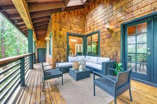 Harstine Island Home with Hot Tub and Beach Access! - Lakebay - 8