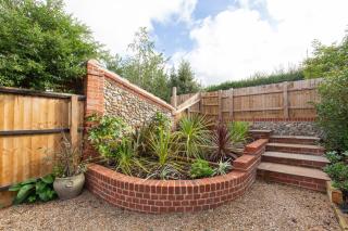 Fayette sleeps 4, 2 bedrooms, cute garden - North Creake - 6