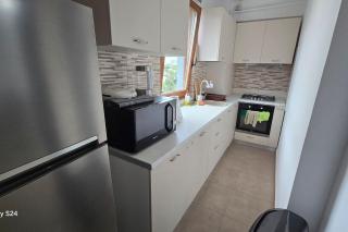 Ultra Central and Spacious with AC and Balcony - 4