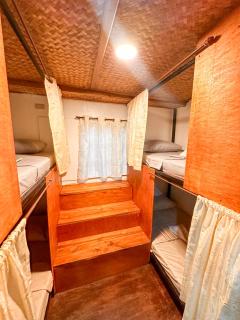 Hangout's Hostel El Nido - 5