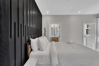 10 Min Drive Downtown, Roof Deck, Pet Friendly - 8