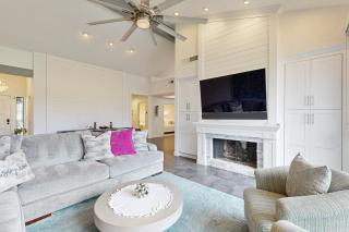 Livin' Life at The Lakes - Palm Desert - 6