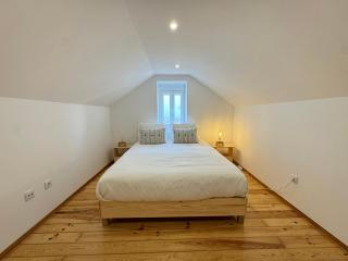 Spacious 3-Bedroom in Estoril- Beach - Estoril - 4