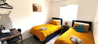 4 beds spacious Apartment, with Parking & WIFI, CHAFFORD HUNDRED, near station & shopping, long stays! - West Thurrock - 7