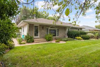 Cottage Grove Haven, Spacious 4-Bed, 3 Baths Retreat - 5