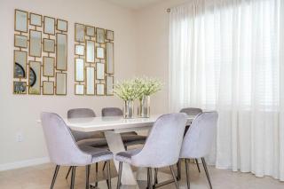 Villa Fiut - 5BR/4BA Luxury Home | Private Pool - Kissimmee - 5