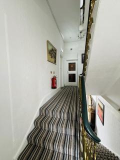 Carlton Court Hotel Eastbourne - Eastbourne - 1