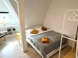 BHV-Moderne Wohnung mit Terrasse, 24h self-check-in, TV, Internet, DisneyPlus, Waschmaschine - Bremerhaven - 6