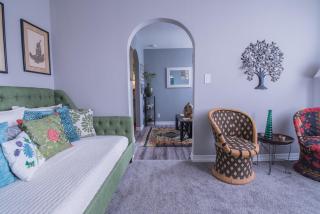 Broad Street Suite 2 - Amazing Location in the Heart of Town - Parking Available - King & Queen Bedroom - Lake Geneva - 8
