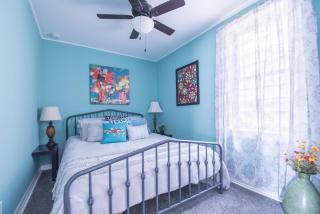 Broad Street Suite 2 - Amazing Location in the Heart of Town - Parking Available - King & Queen Bedroom - Lake Geneva - 2