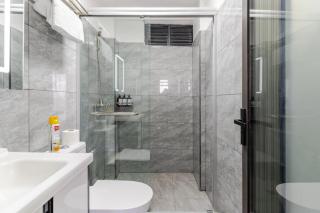 Spacious 1Bedroom kileleshwa apartment with gym, Fast wifi and children playground - Nairobi - 2