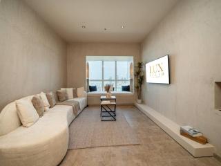 Upgraded Stylish Living with Private Steam Room - Dubái - 7