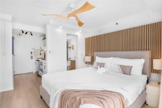 Ocean Retreat: Remodeled Pacific Monarch Haven - Honolulu - 8