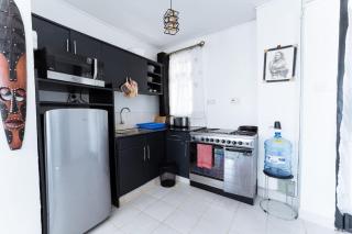 Blissful and Comfy 1 bedroom apartment with Pool ,Netflix and Gym - Nairobi - 2
