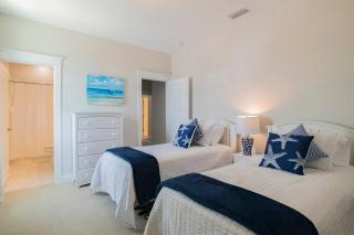 Sleeps 8 Spacious 5 bedrooms 5baths - Gulf Shores - 8
