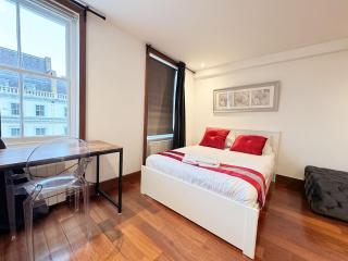 Kensington Premium Three Bed Suites - London - 5